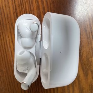 Apple airpods